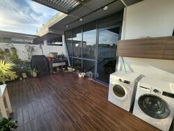 Sunrise Avenue (D28), Terrace #495990001